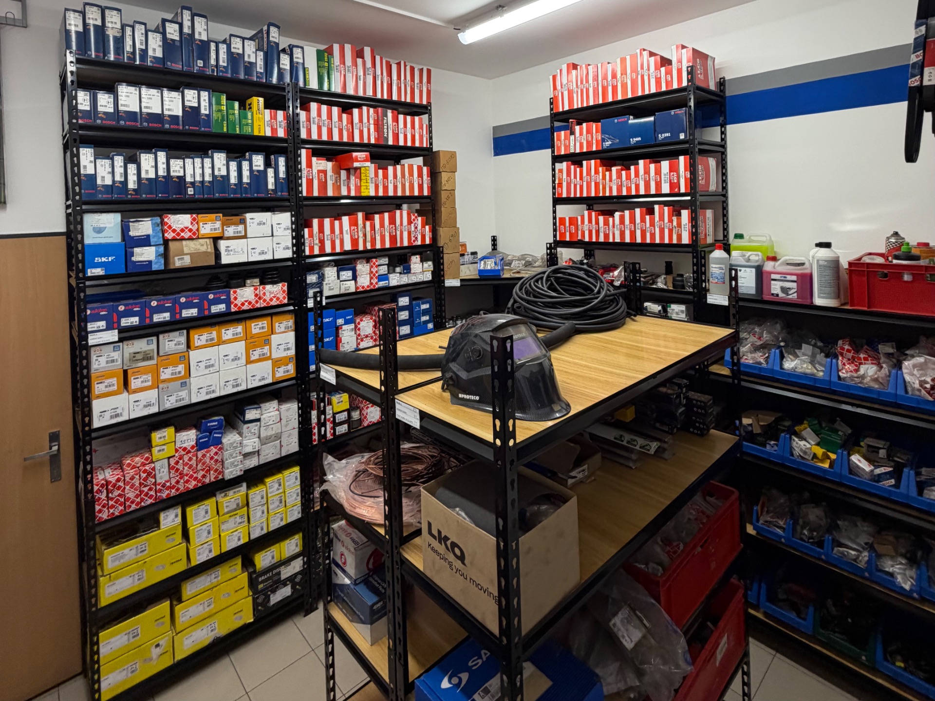 Hlavní sklad dílů